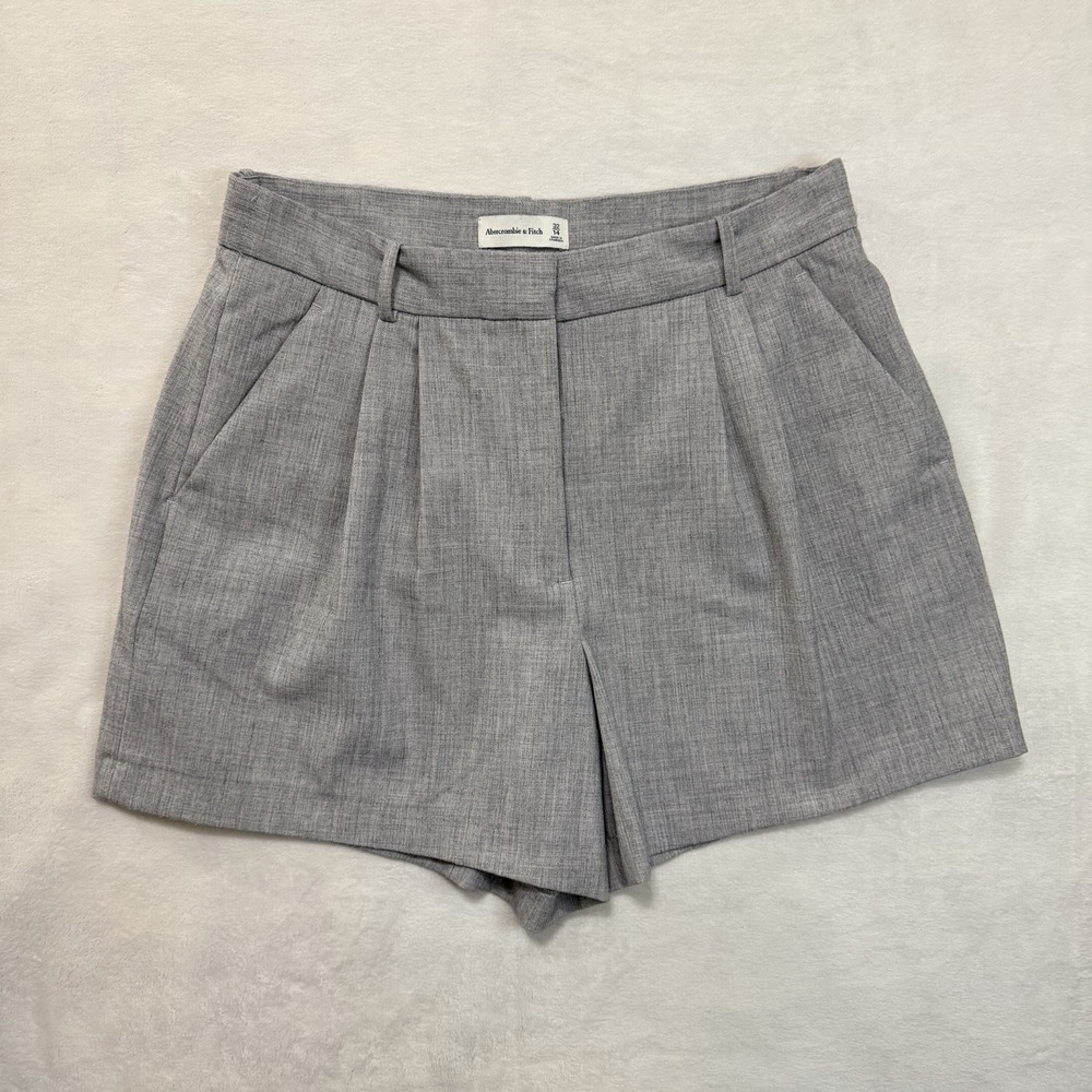 Abercrombie & Fitch Curve Love Tailored Pleated Women's 32/14 Dress Shorts Gray